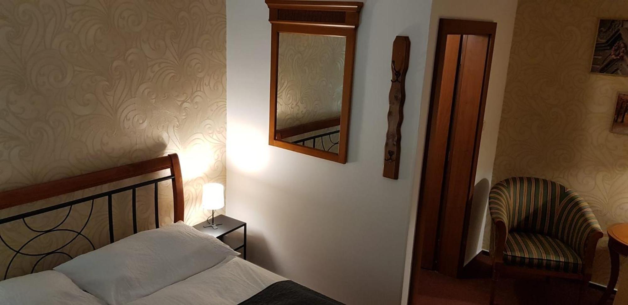 Hotel A Restaurace Pomezi Cinovec Bagian luar foto