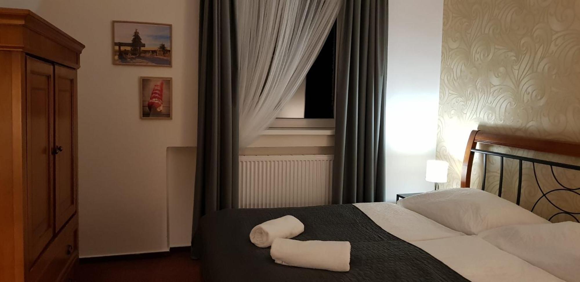 Hotel A Restaurace Pomezi Cinovec Bagian luar foto