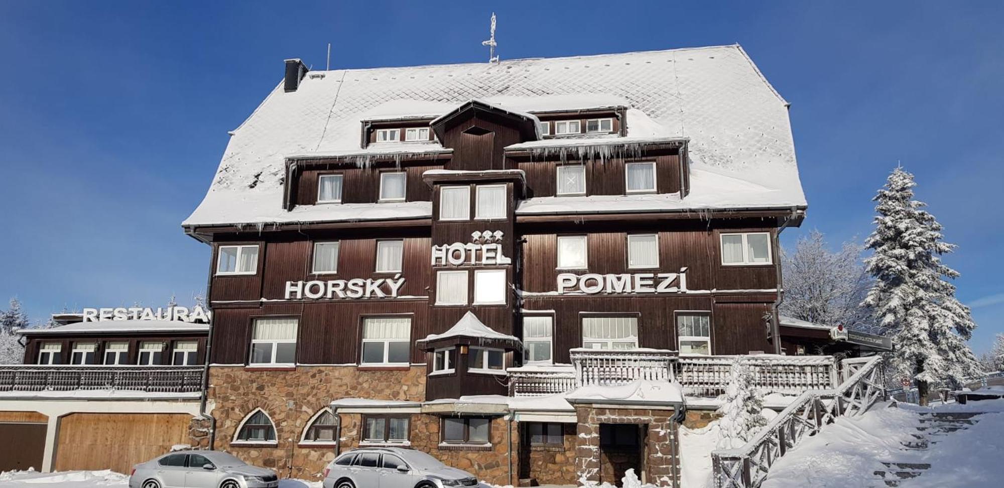 Hotel A Restaurace Pomezi Cinovec Bagian luar foto